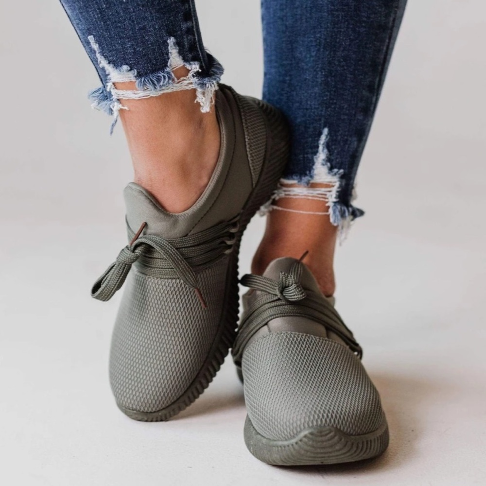 LUCY LACE UP SNEAKERS OLIVE